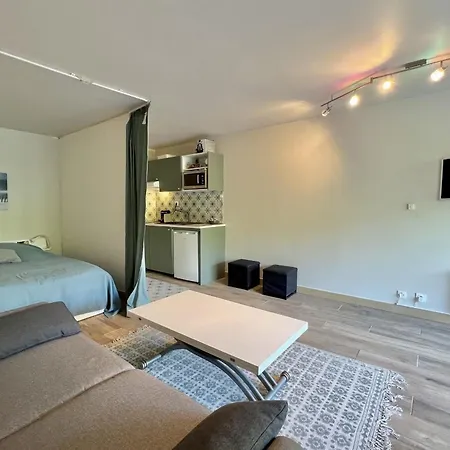 Bright Just A Stone's Throw From The Sea Apartamento