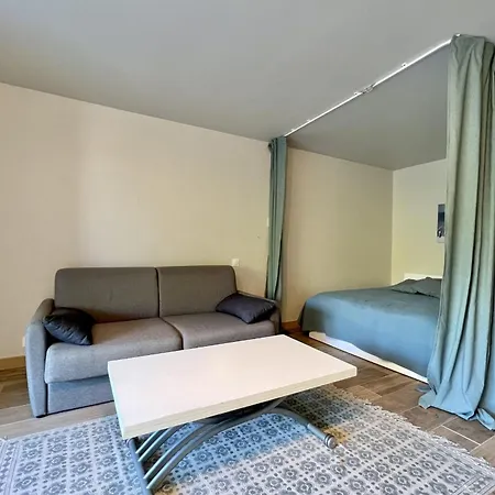 Apartment Bright Just A Stone's Throw From The Sea Saint-Raphaël